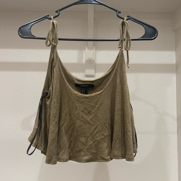 Top - Picture 1 of 2